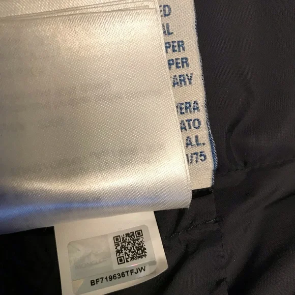 Moncler jacket - Picture 3 of 12